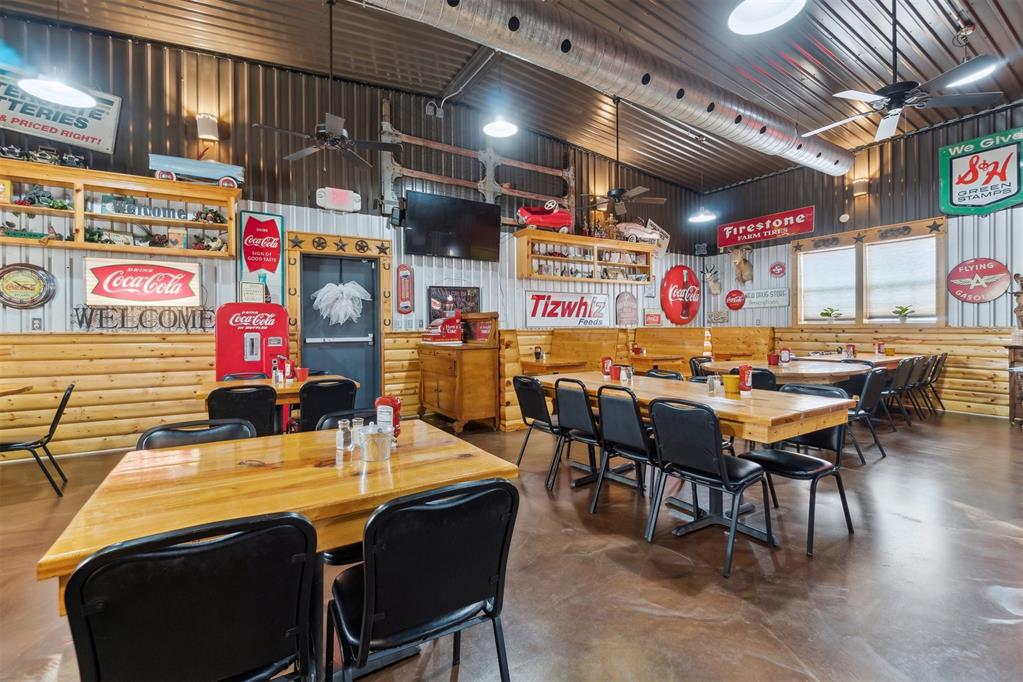 2406 Weedn Boulevard