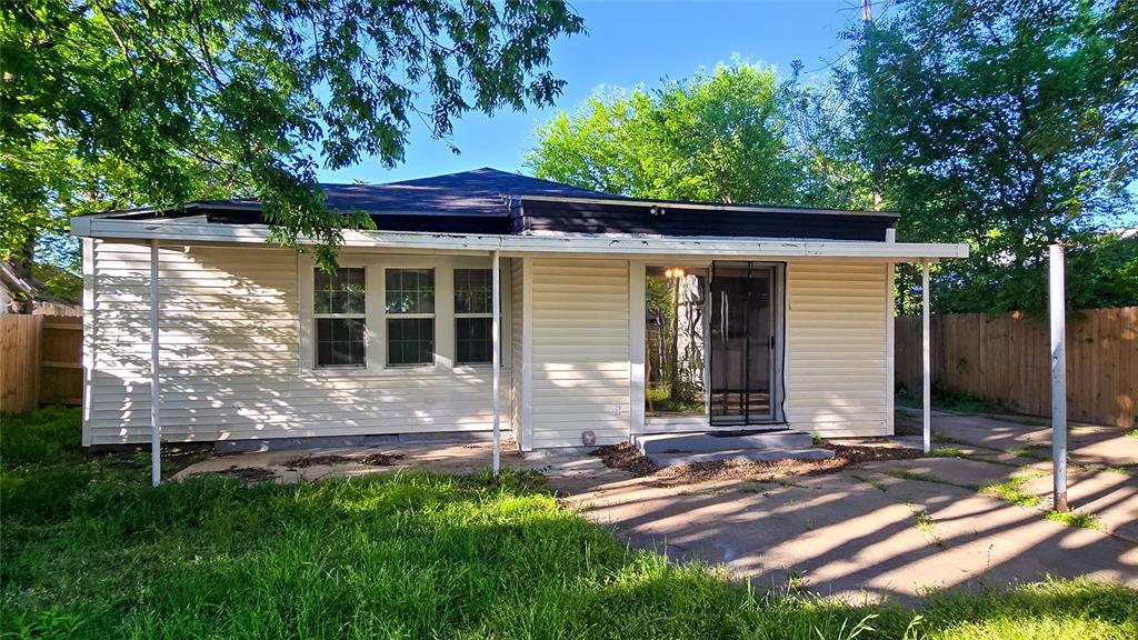 218 NW 5th Avenue