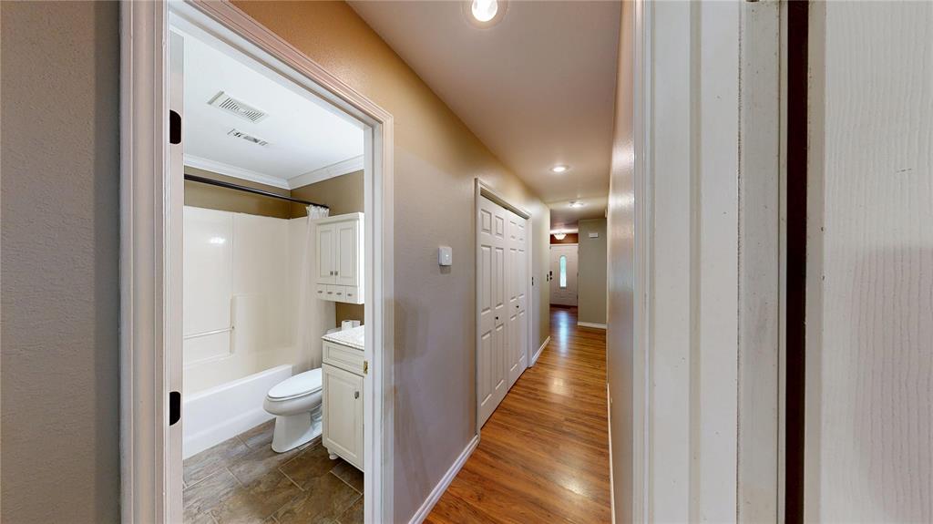 300 N 4th Street