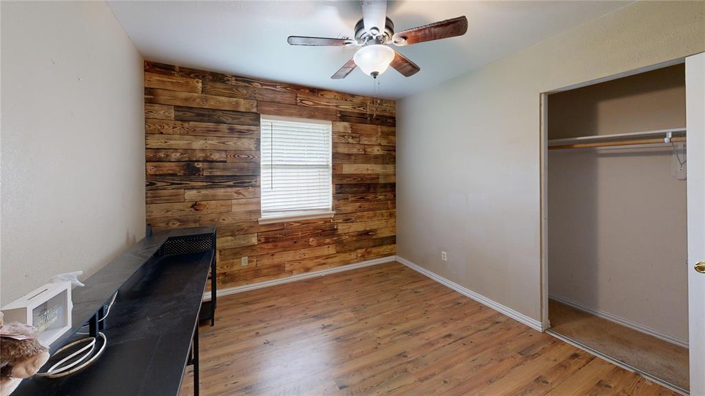 300 N 4th Street