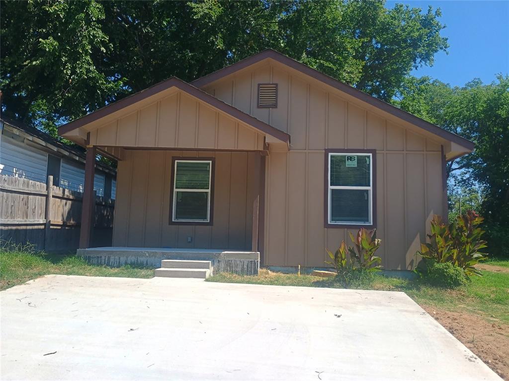 709 E Main Street