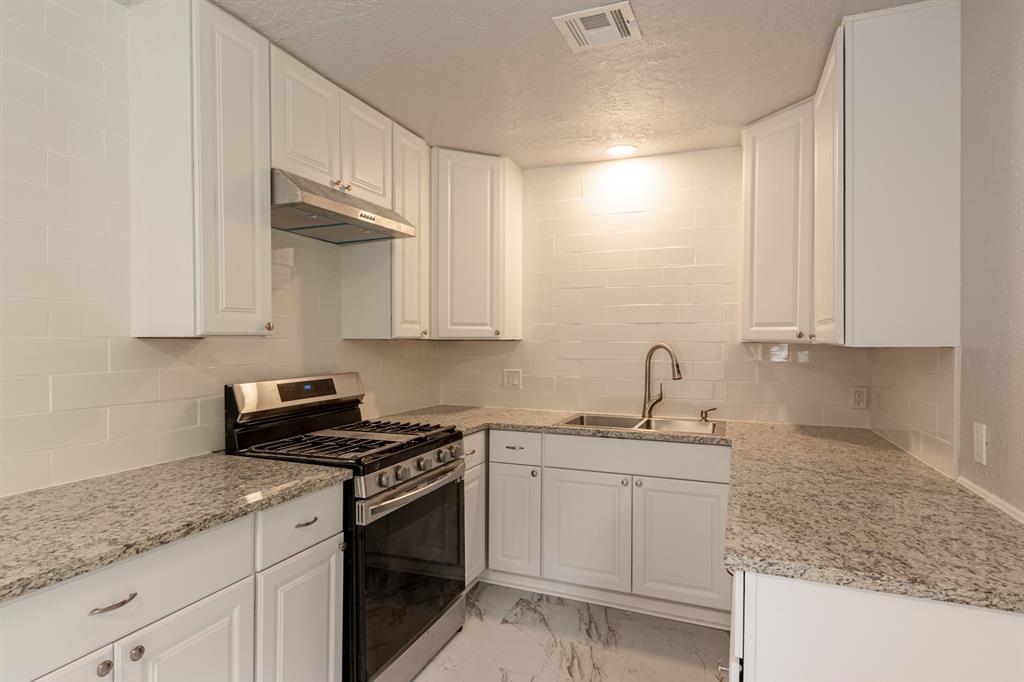 2605 Queensbury Road