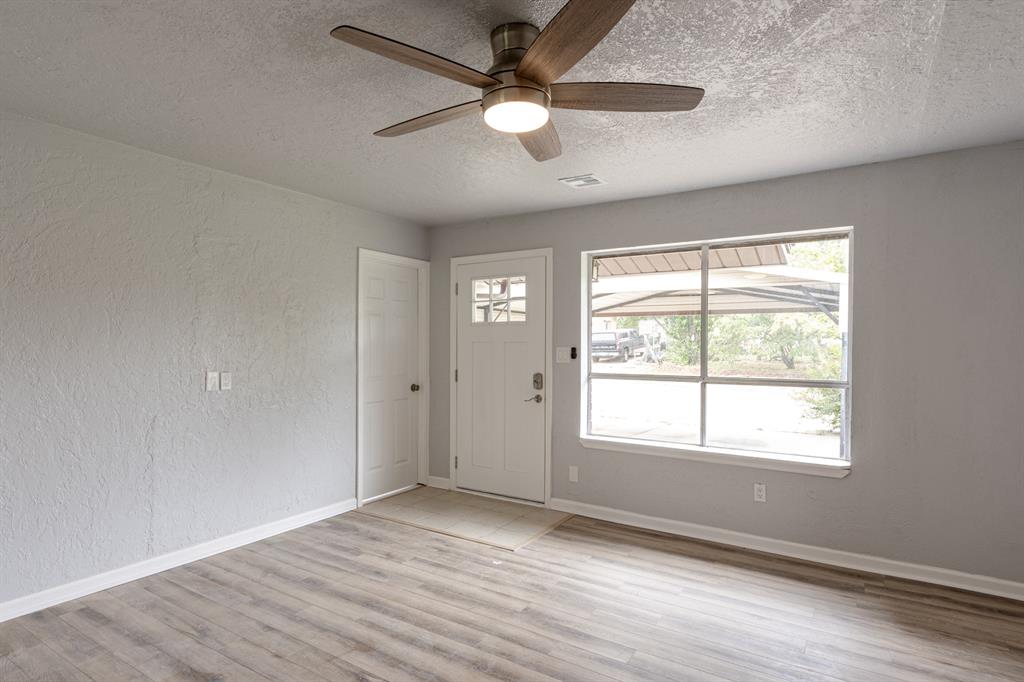 2605 Queensbury Road