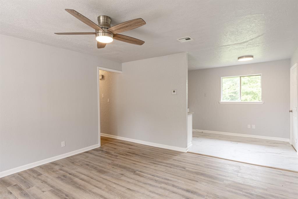 2605 Queensbury Road