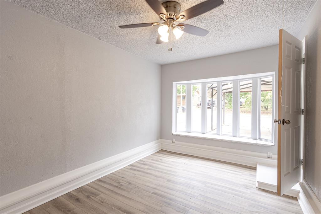 2605 Queensbury Road