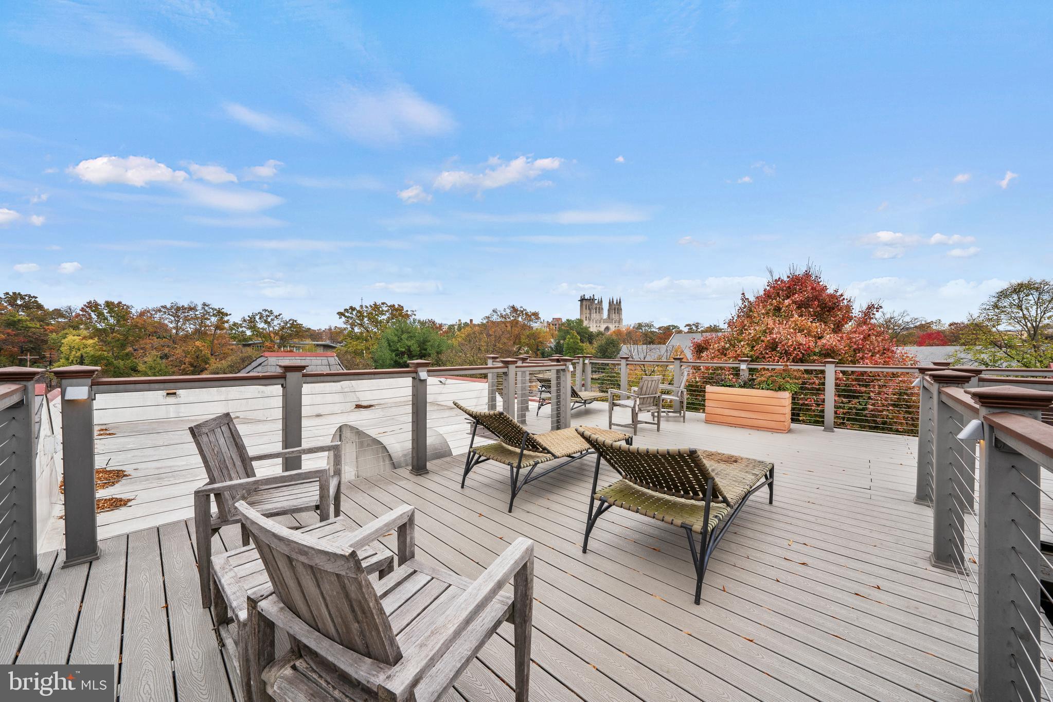 3051 Idaho AVENUE NW Unit: 305