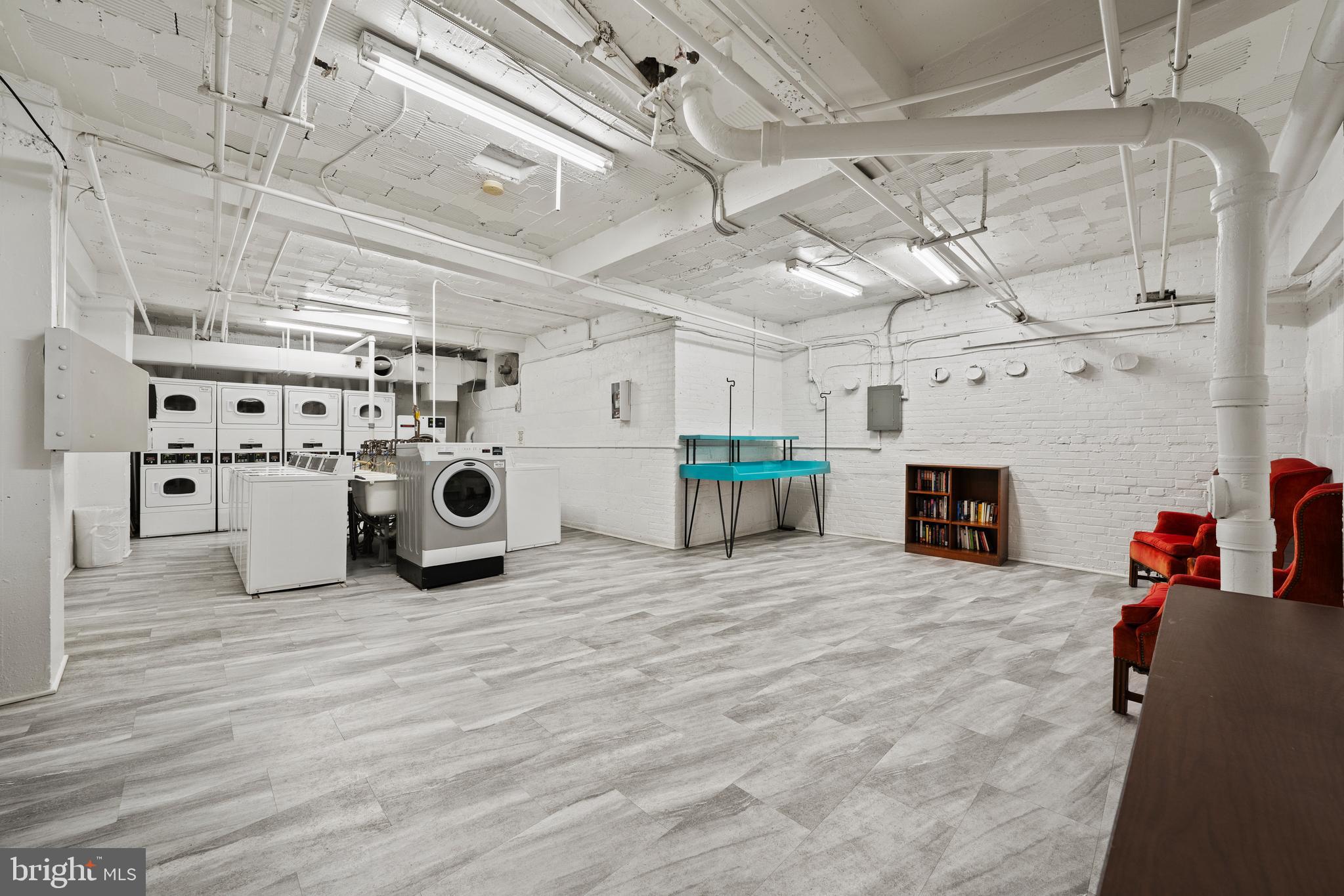 3051 Idaho AVENUE NW Unit: 305