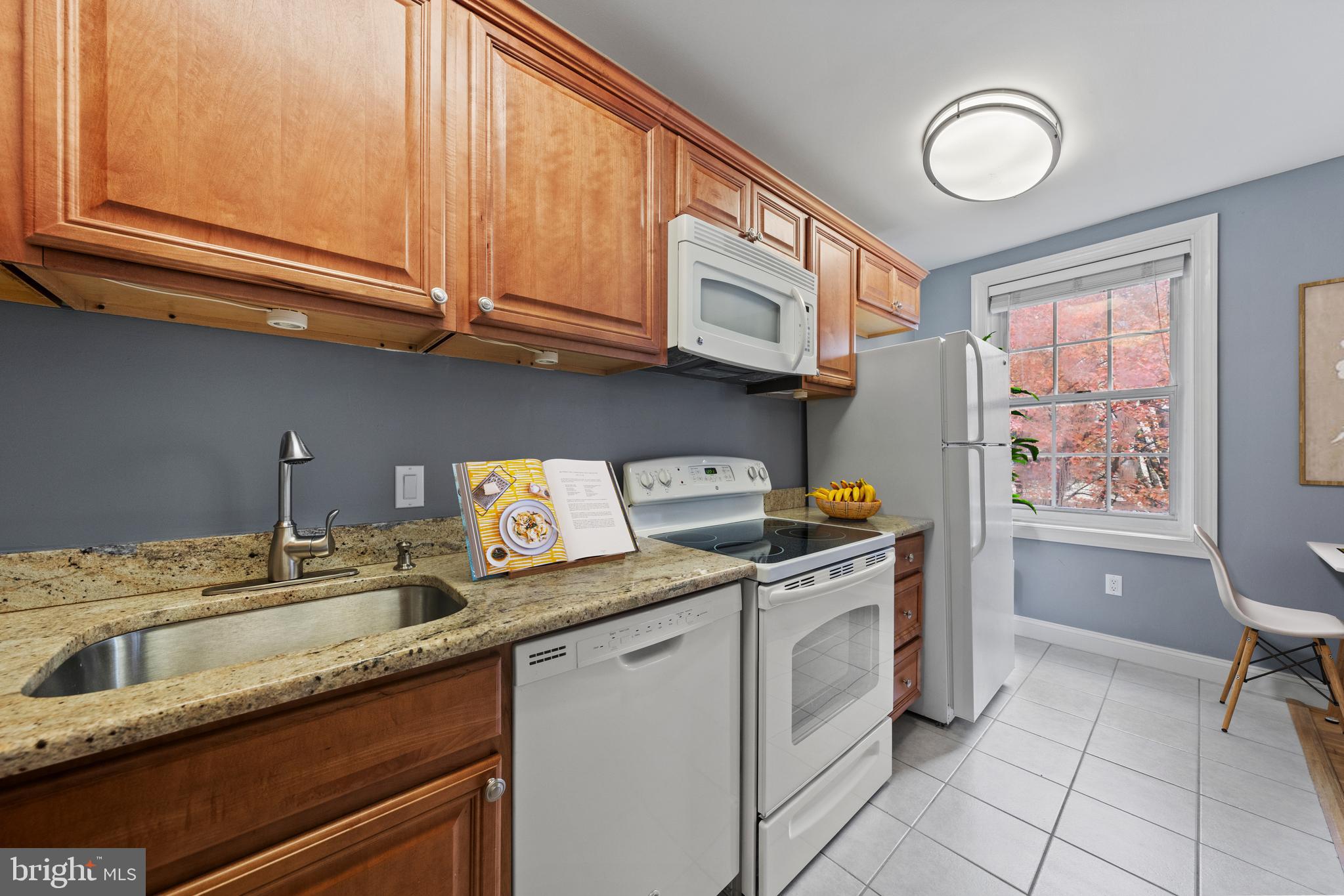 3051 Idaho AVENUE NW Unit: 305