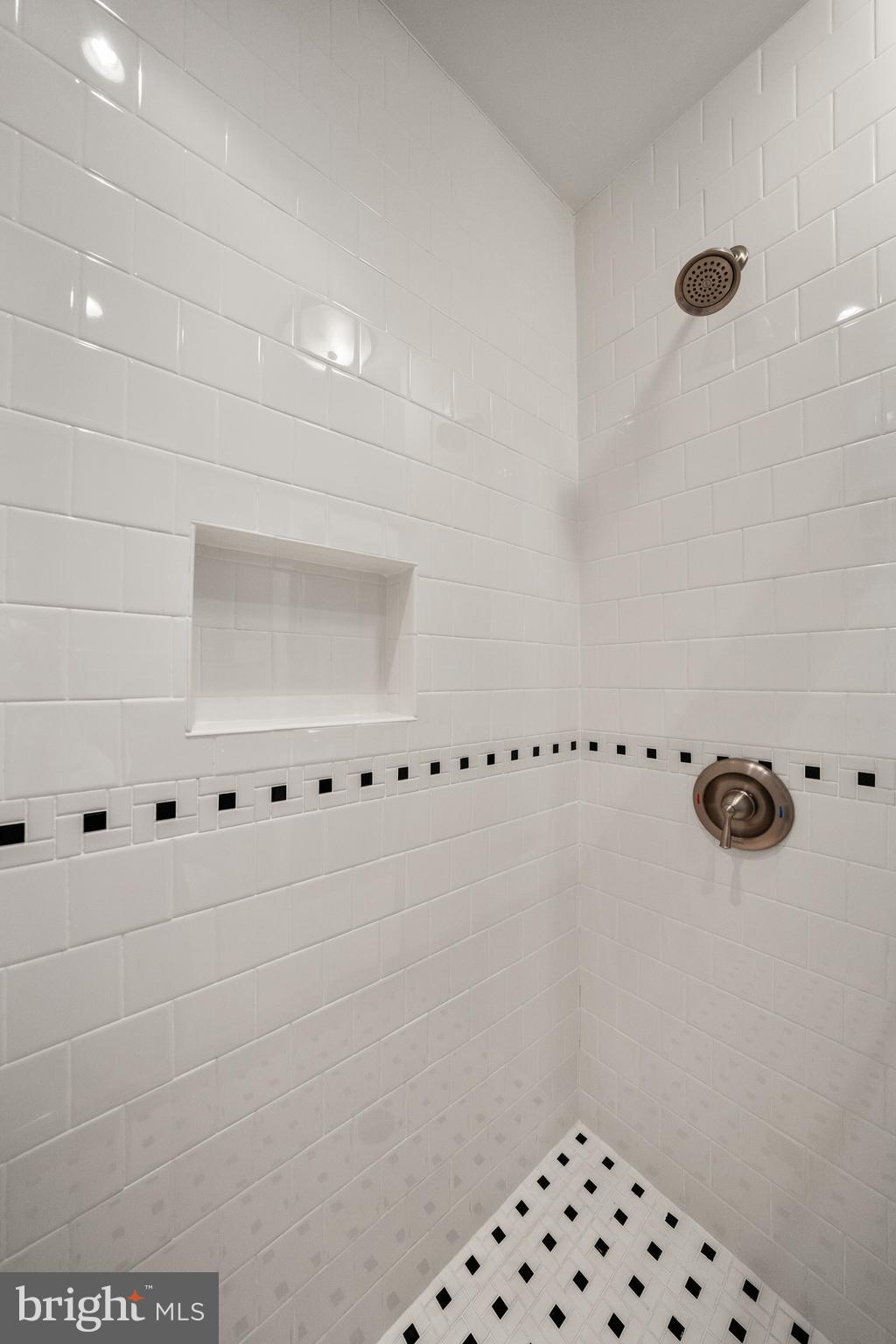 3051 Idaho AVENUE NW Unit: 305