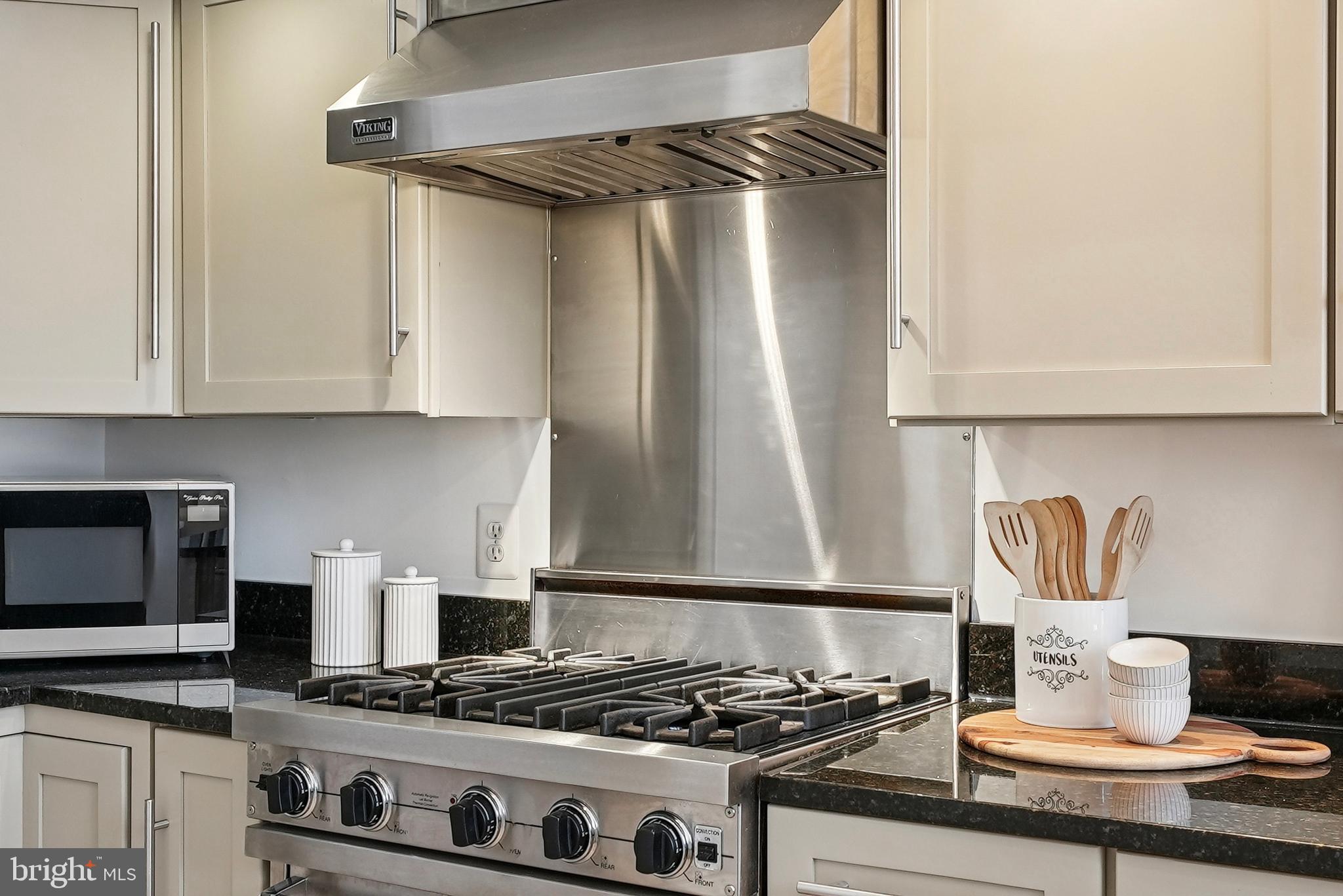 1610 11TH STREET NW 3B