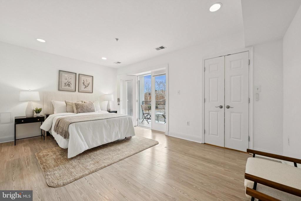 1610 11TH STREET NW 3B