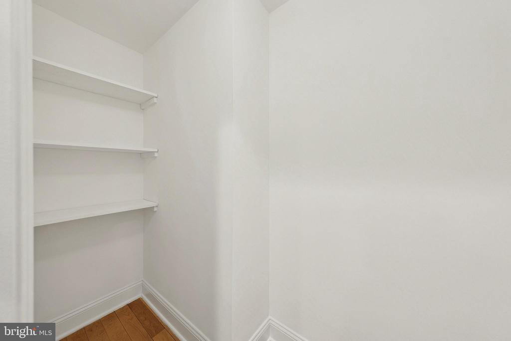 1610 11TH STREET NW 3B