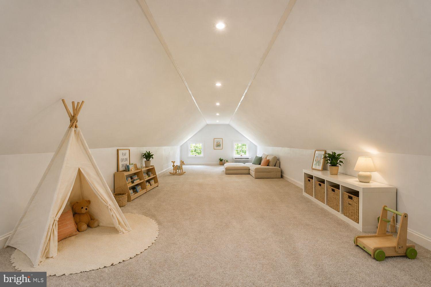 2025 TRUMBULL TERRACE NW