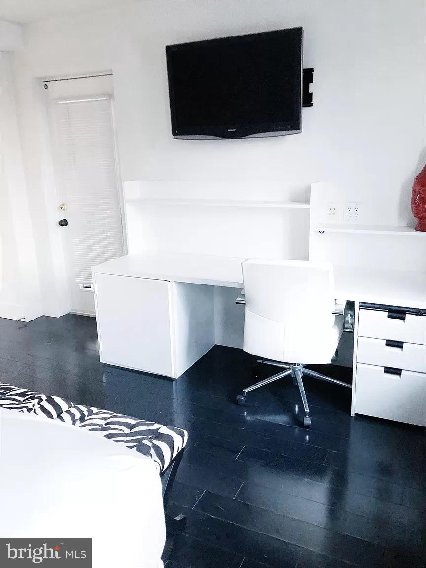 1318 22ND STREET NW 203