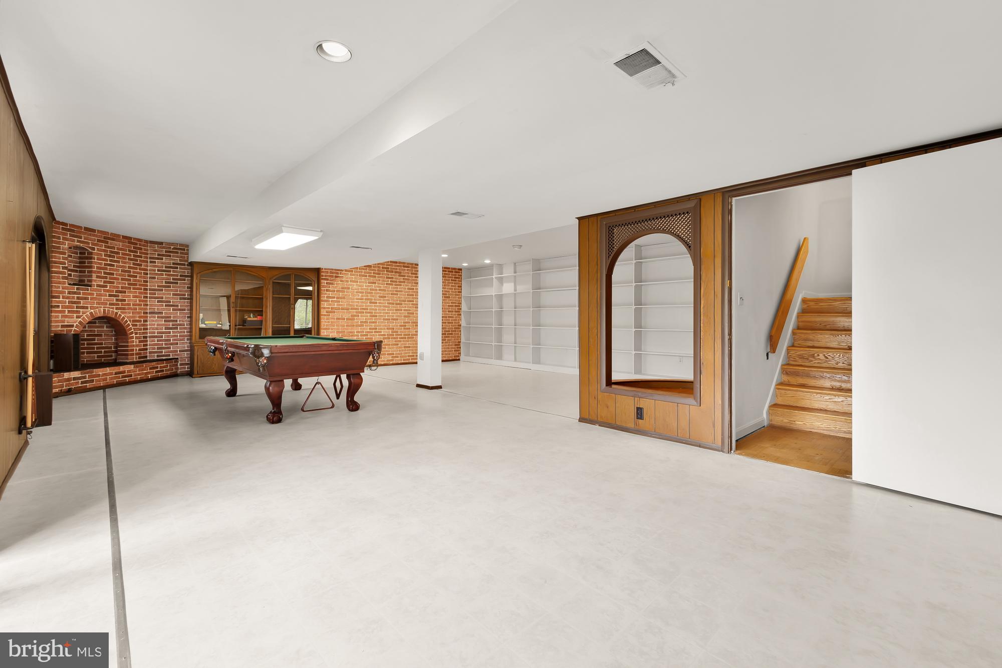 8509 Timber Hill Ln