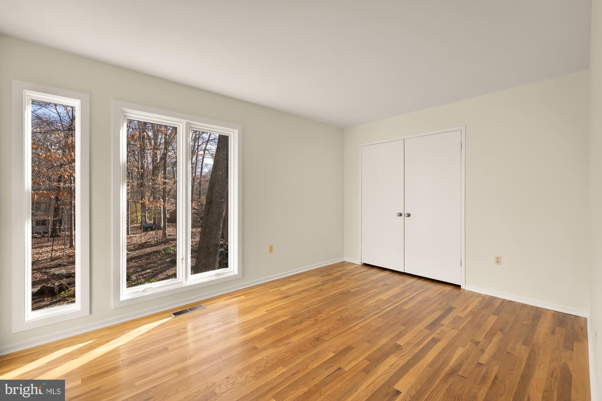 8809 HIDDEN HILL LANE