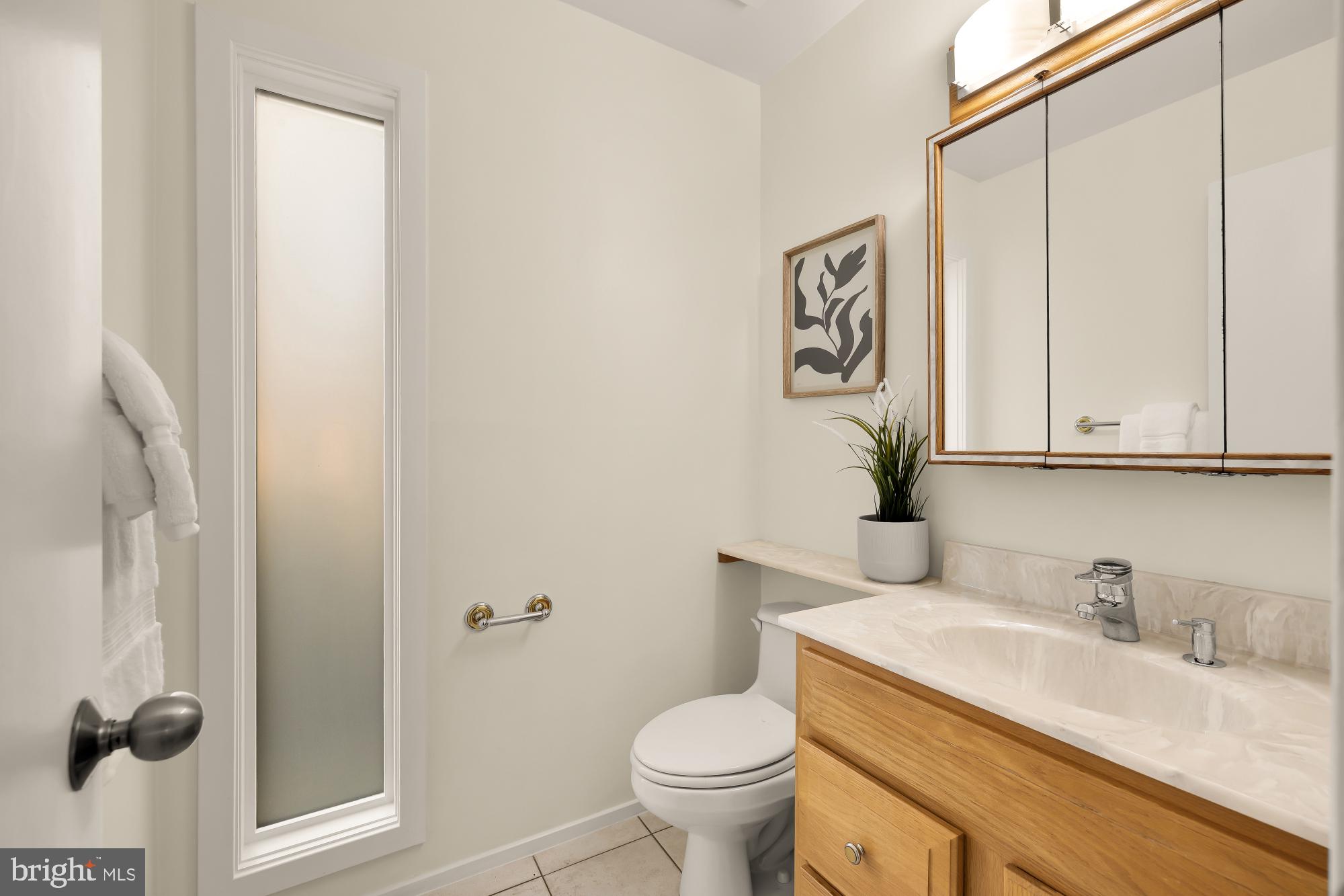 8809 HIDDEN HILL LANE