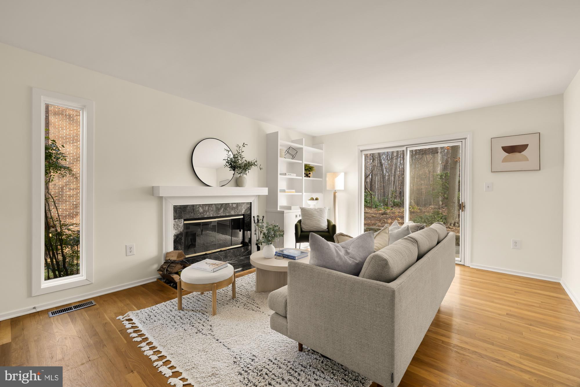 8809 HIDDEN HILL LANE