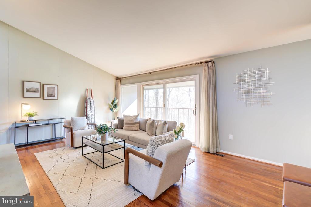 8610 HIDDEN HILL LANE