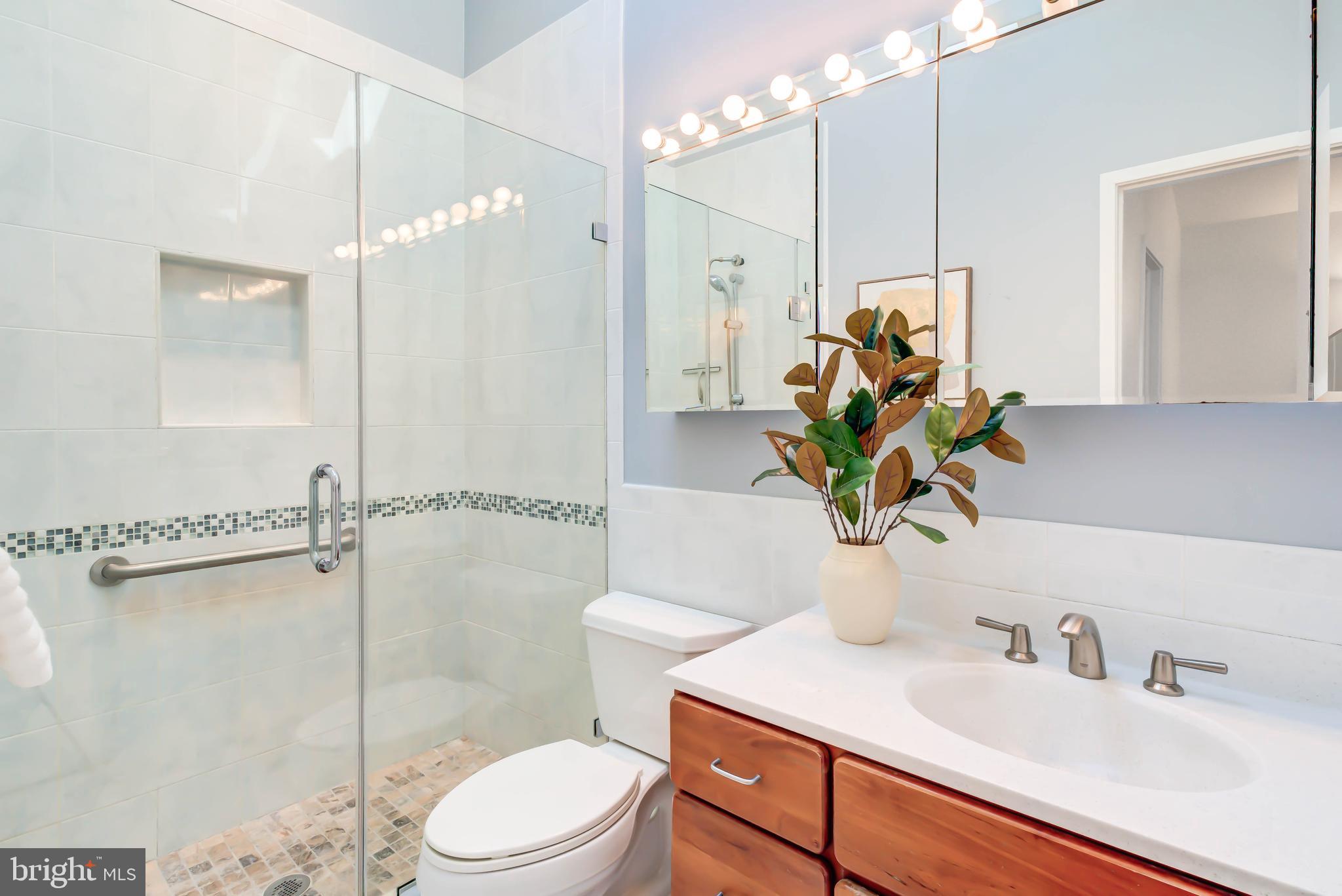 8610 HIDDEN HILL LANE