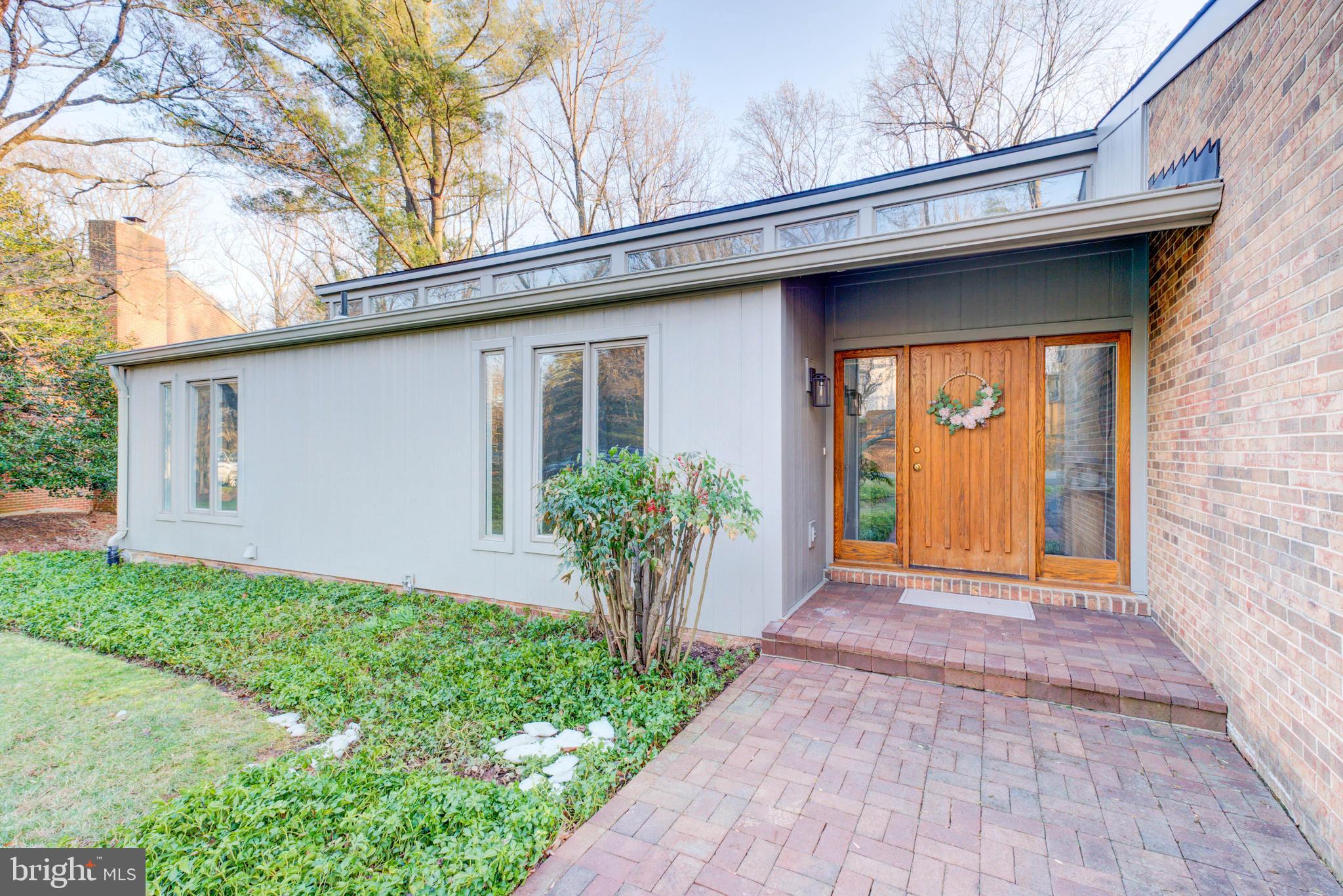 8610 HIDDEN HILL LANE