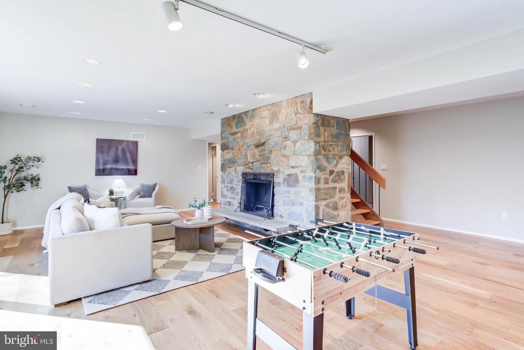 8610 HIDDEN HILL LANE