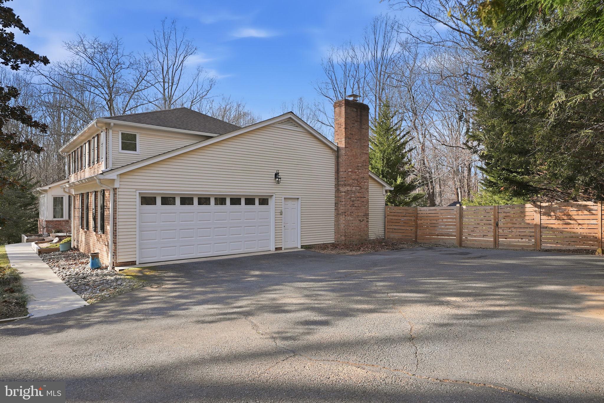 8217 PLUM CREEK DRIVE