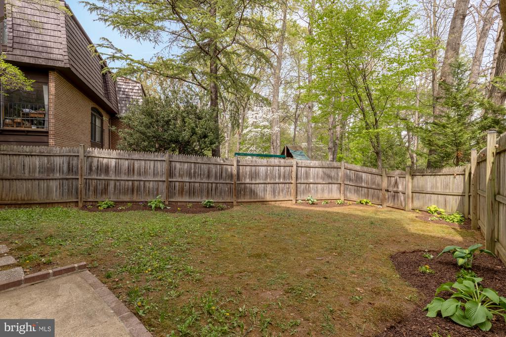 8107 INVERNESS RIDGE ROAD