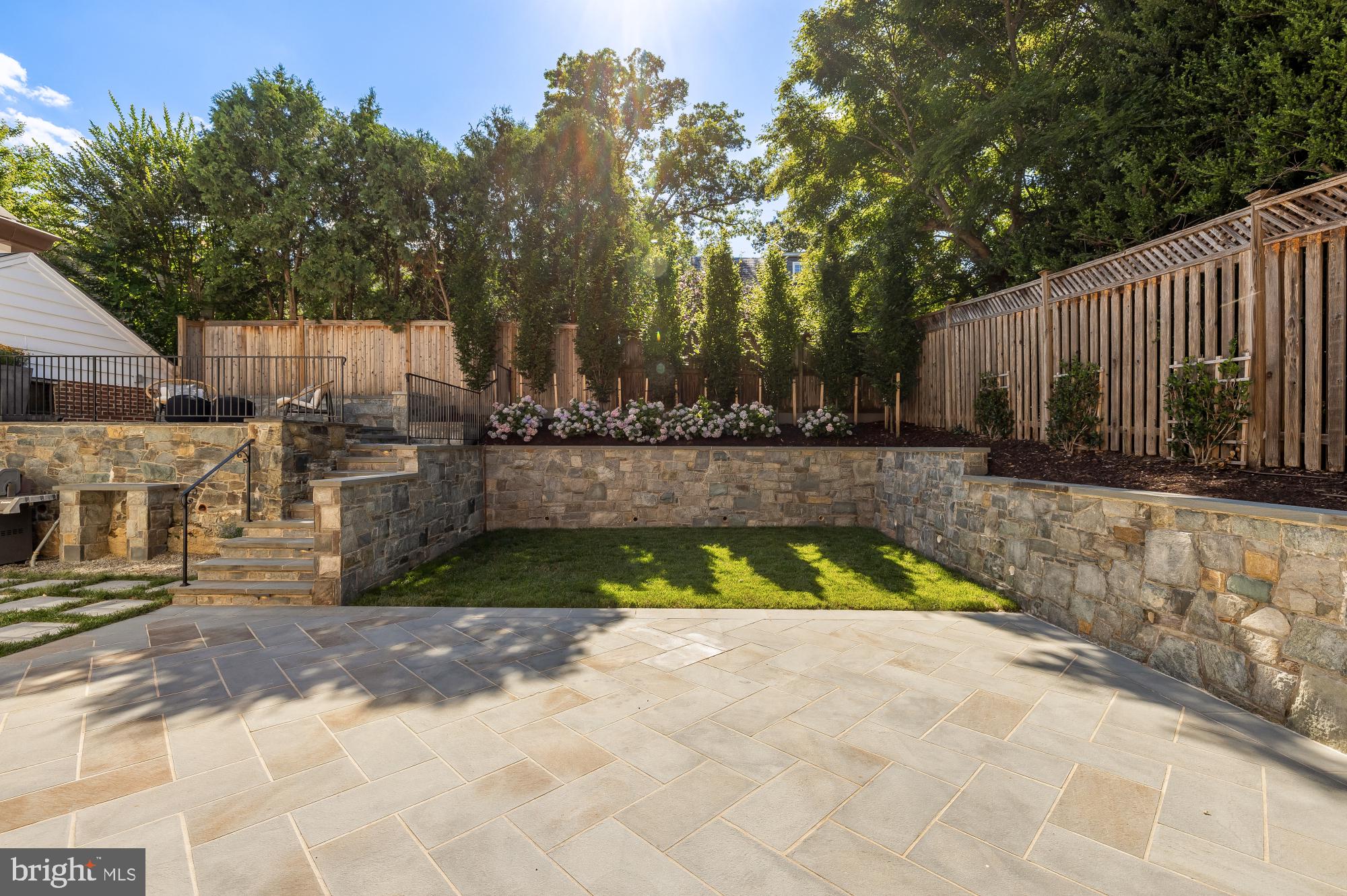 7104 BEECHWOOD DRIVE
