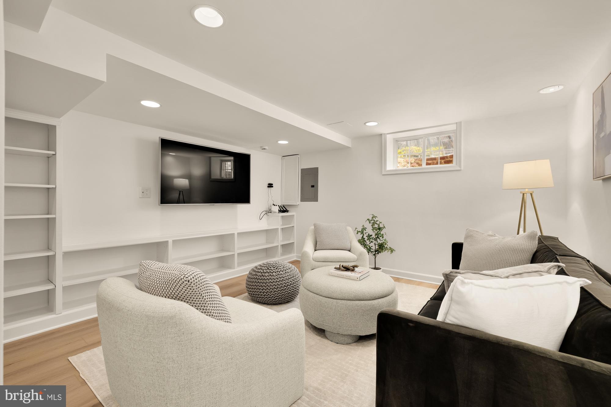 7104 BEECHWOOD DRIVE