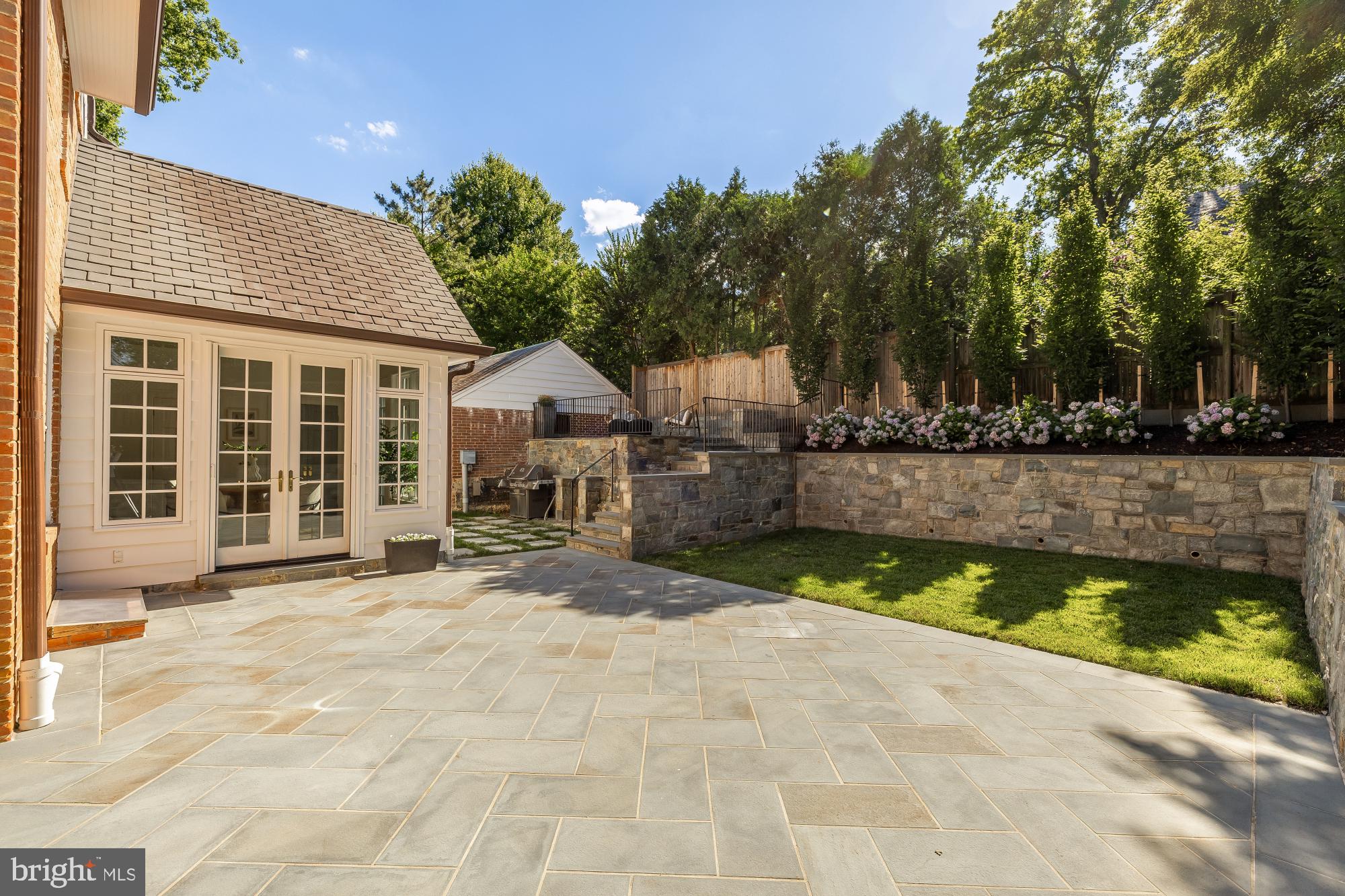 7104 BEECHWOOD DRIVE