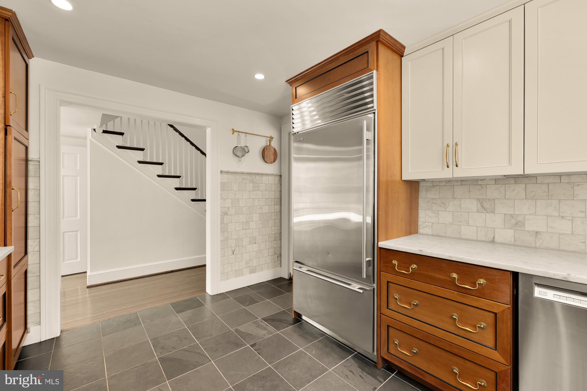 7104 BEECHWOOD DRIVE
