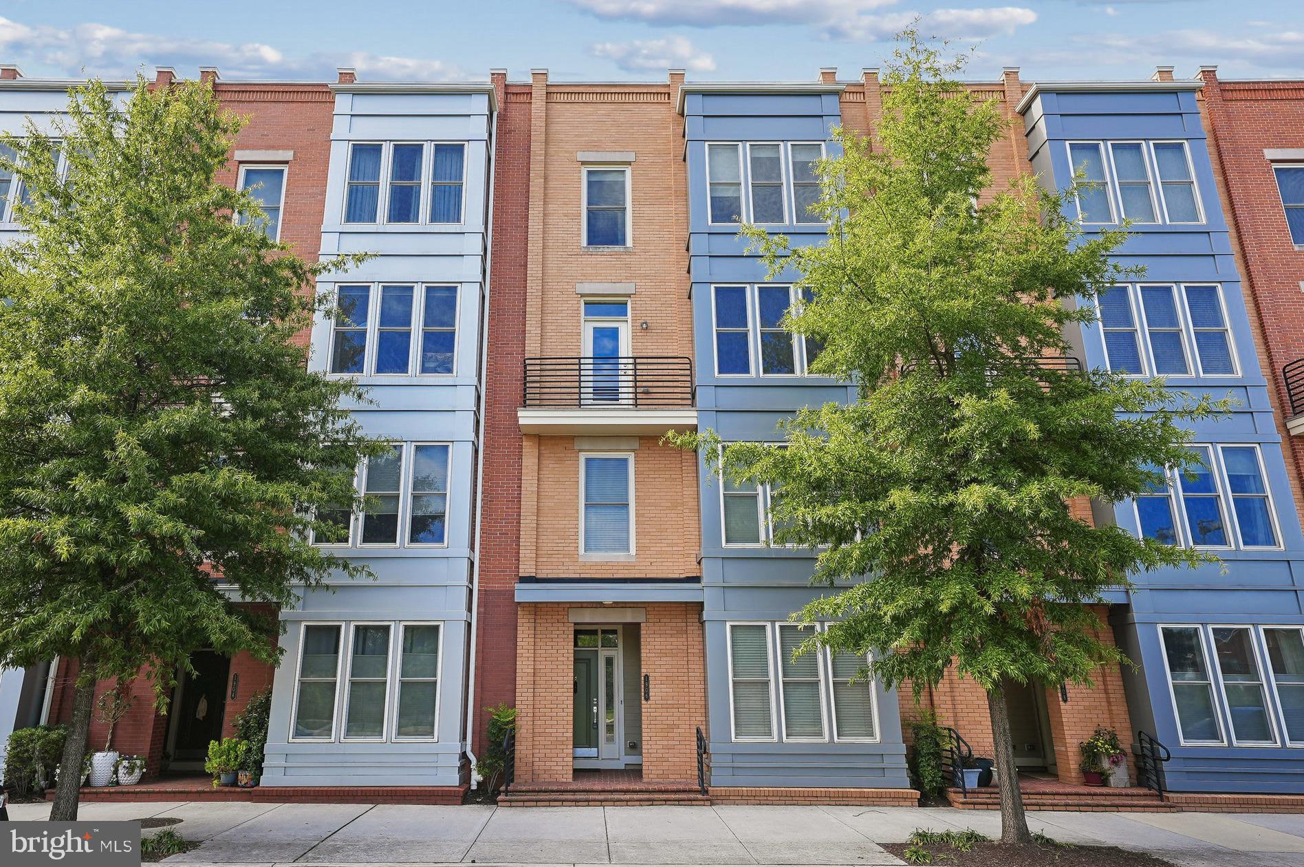 1906 Potomac Ave #102