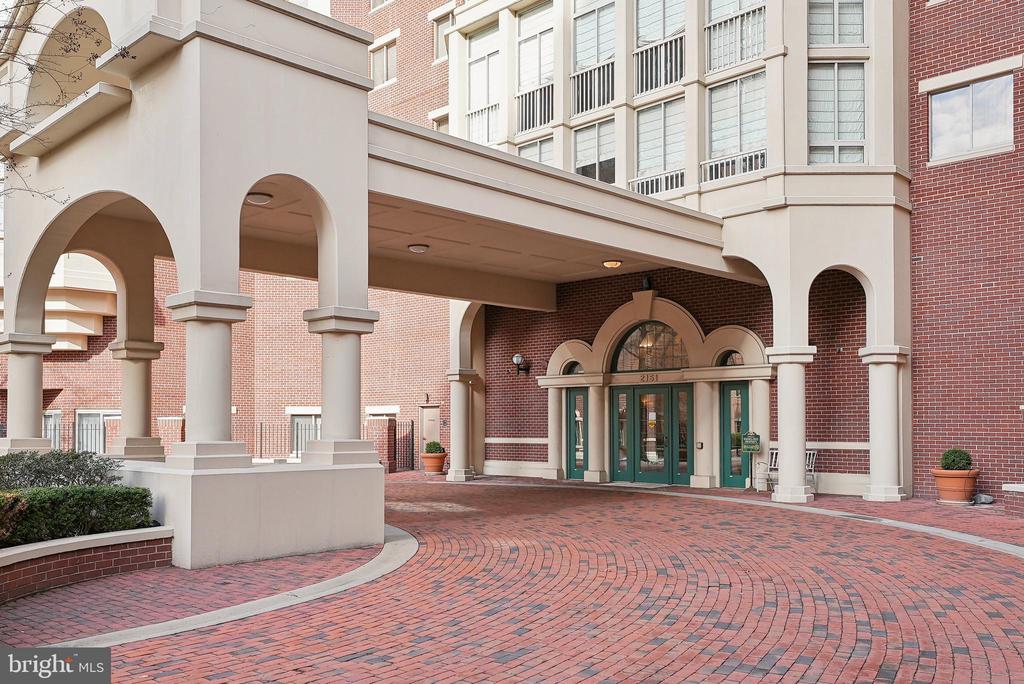 2151 Jamieson Ave #2109