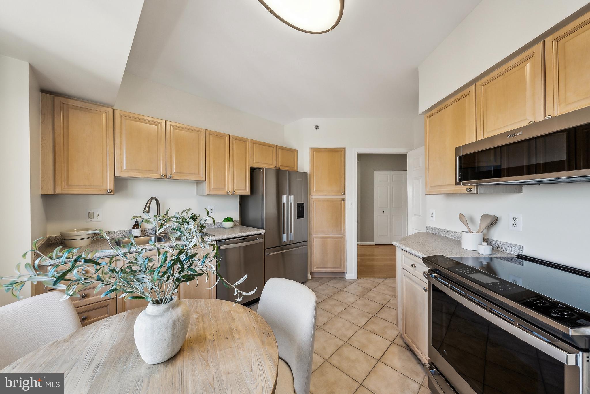 2151 Jamieson Ave #2109