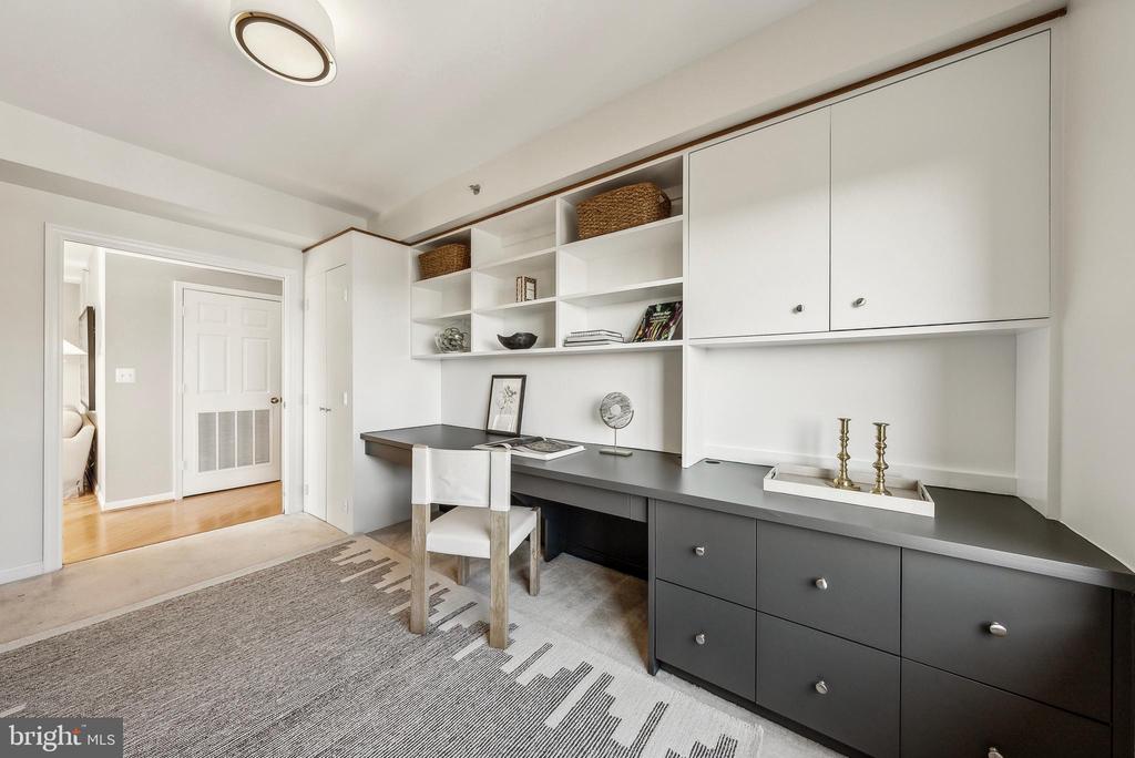 2151 Jamieson Ave #2109