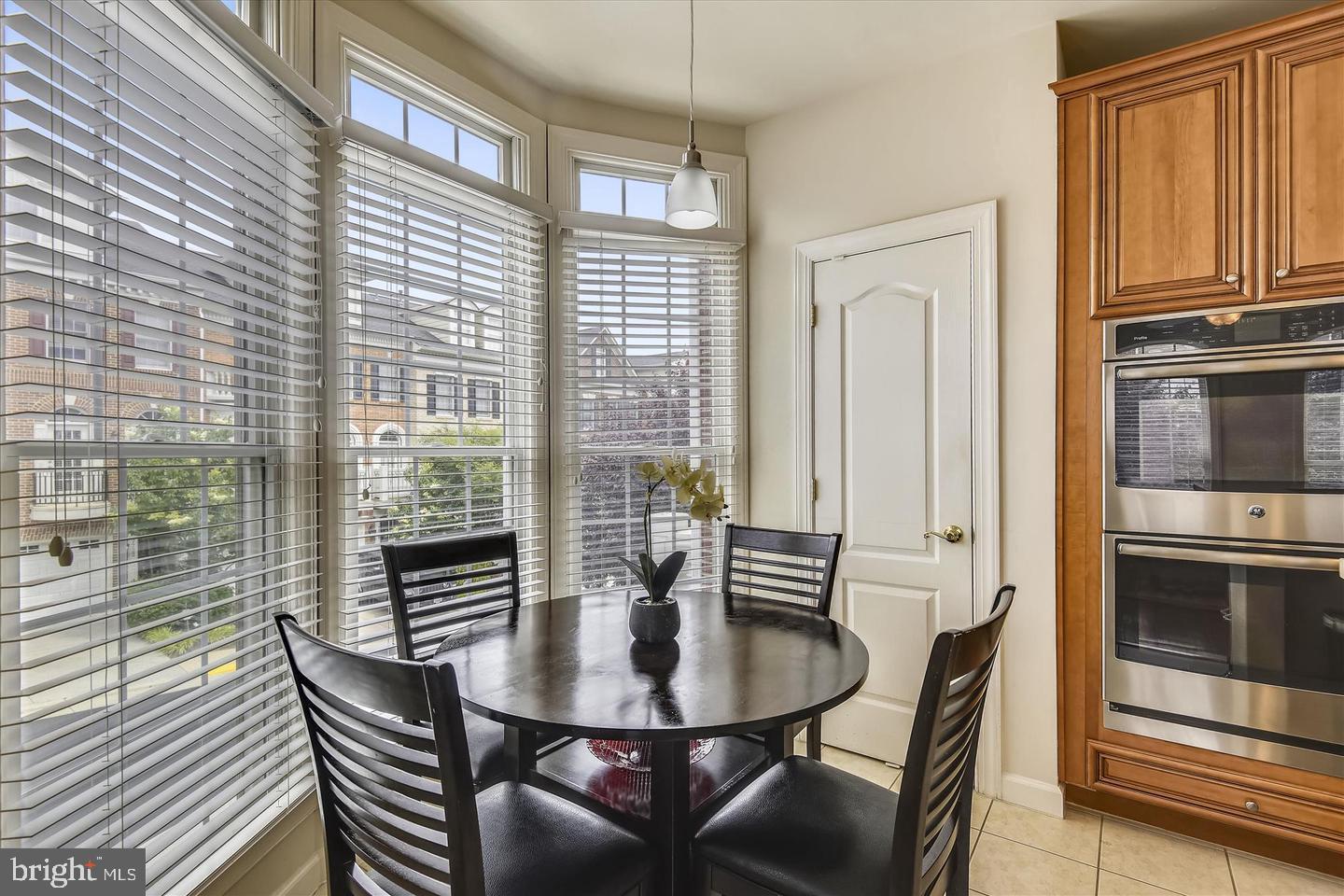 7723 Spoleto LANE Unit: 10