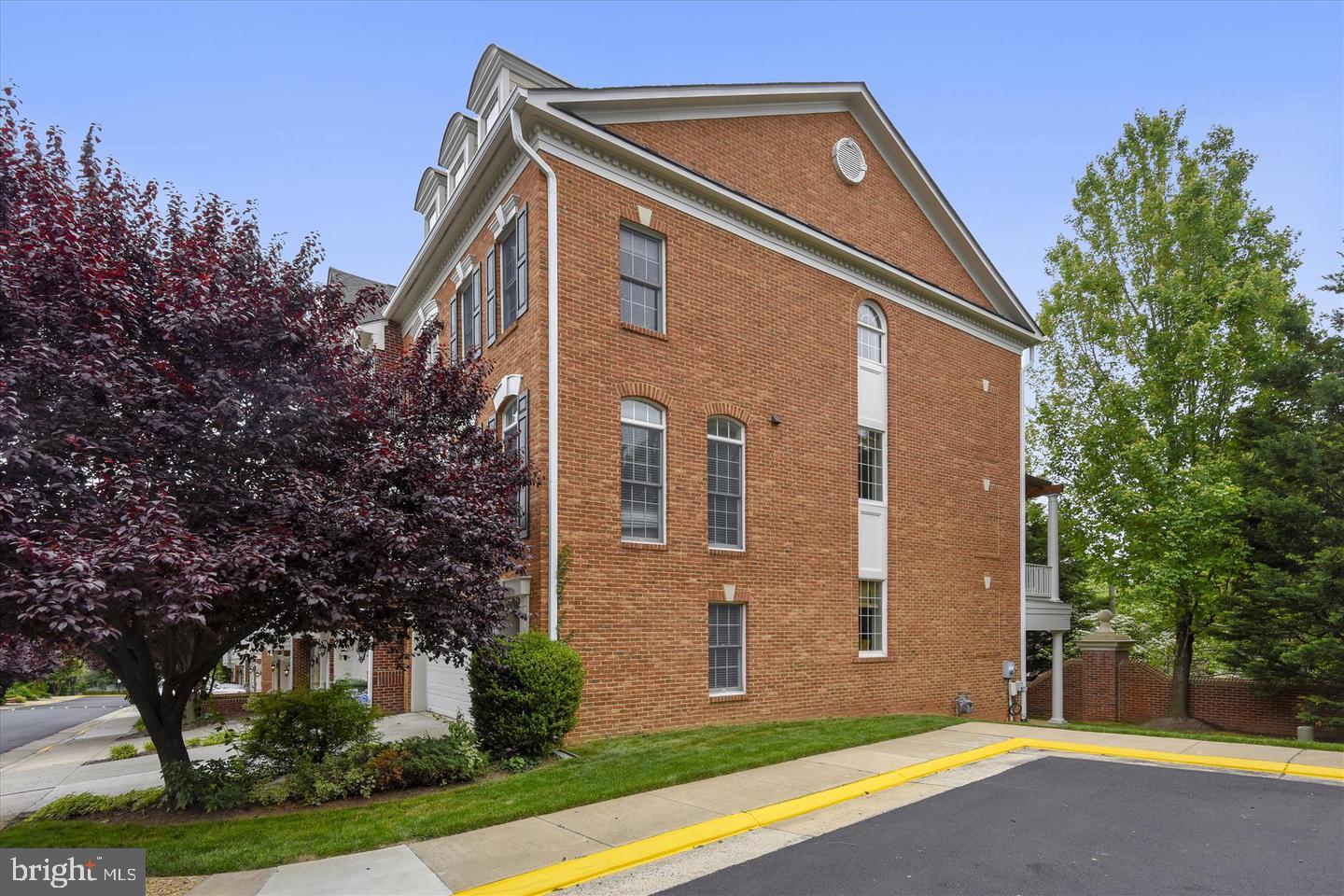 7723 Spoleto LANE Unit: 10