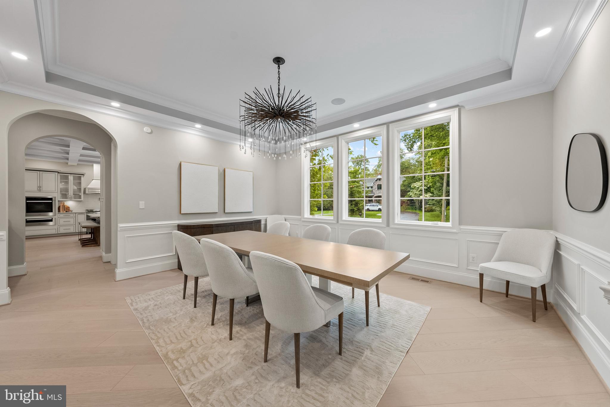 1060 Vista Dr