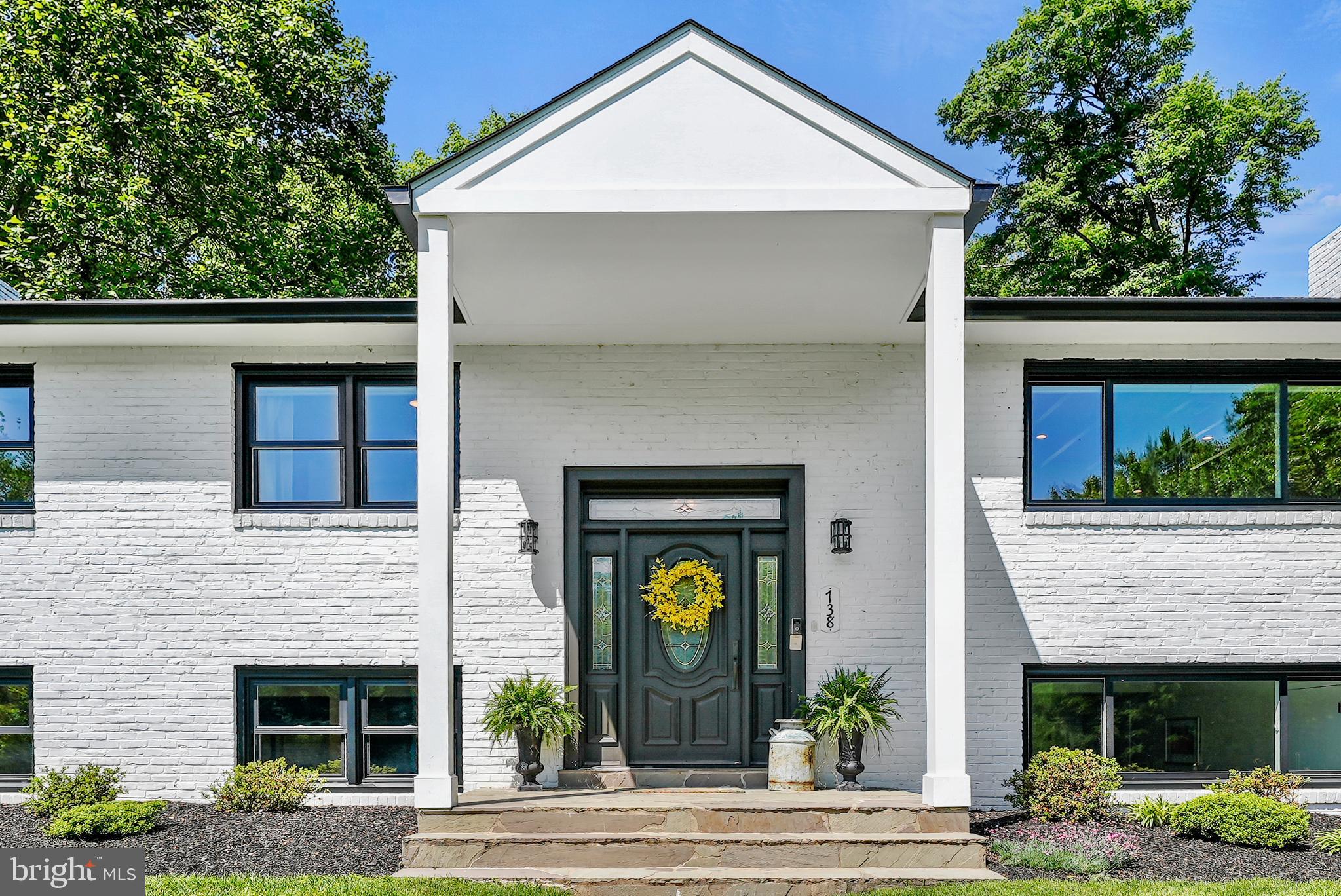 738 Ellsworth Ave