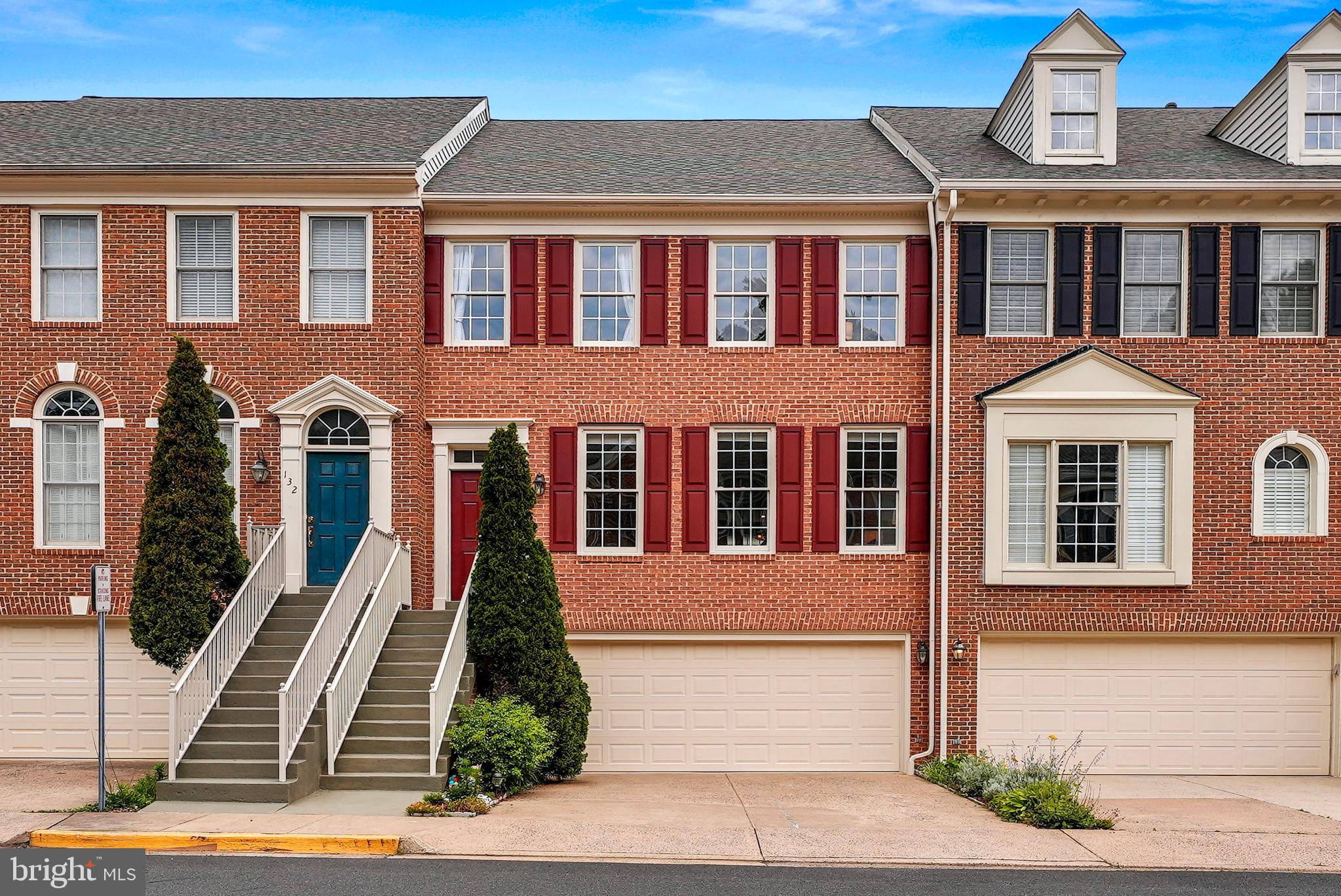 134 Roland Ct SW