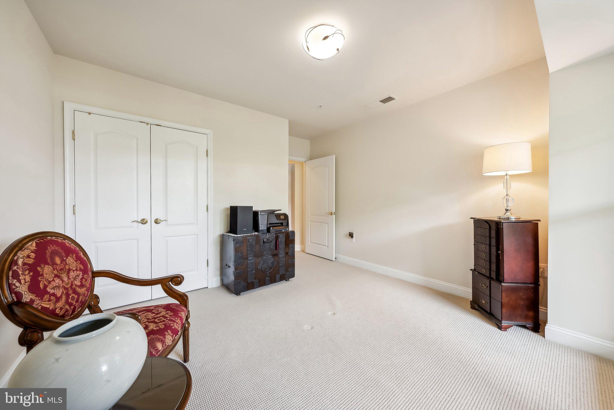 2903 Saintsbury Plz #306