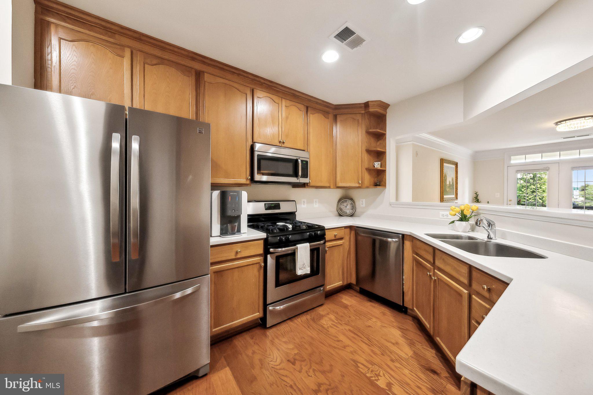 2903 Saintsbury Plz #306