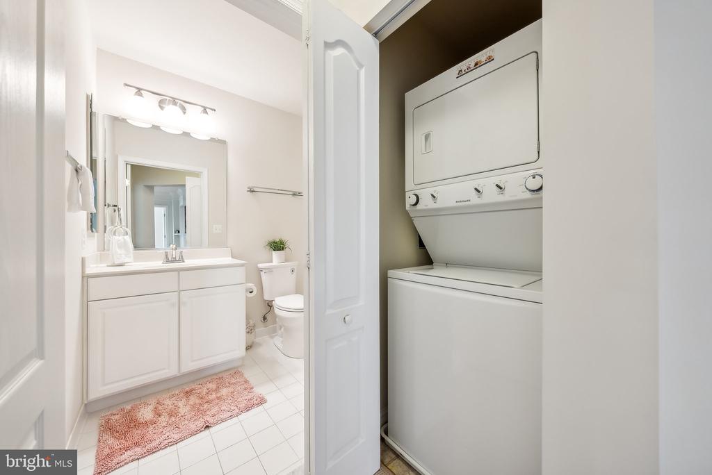 2903 Saintsbury Plz #306