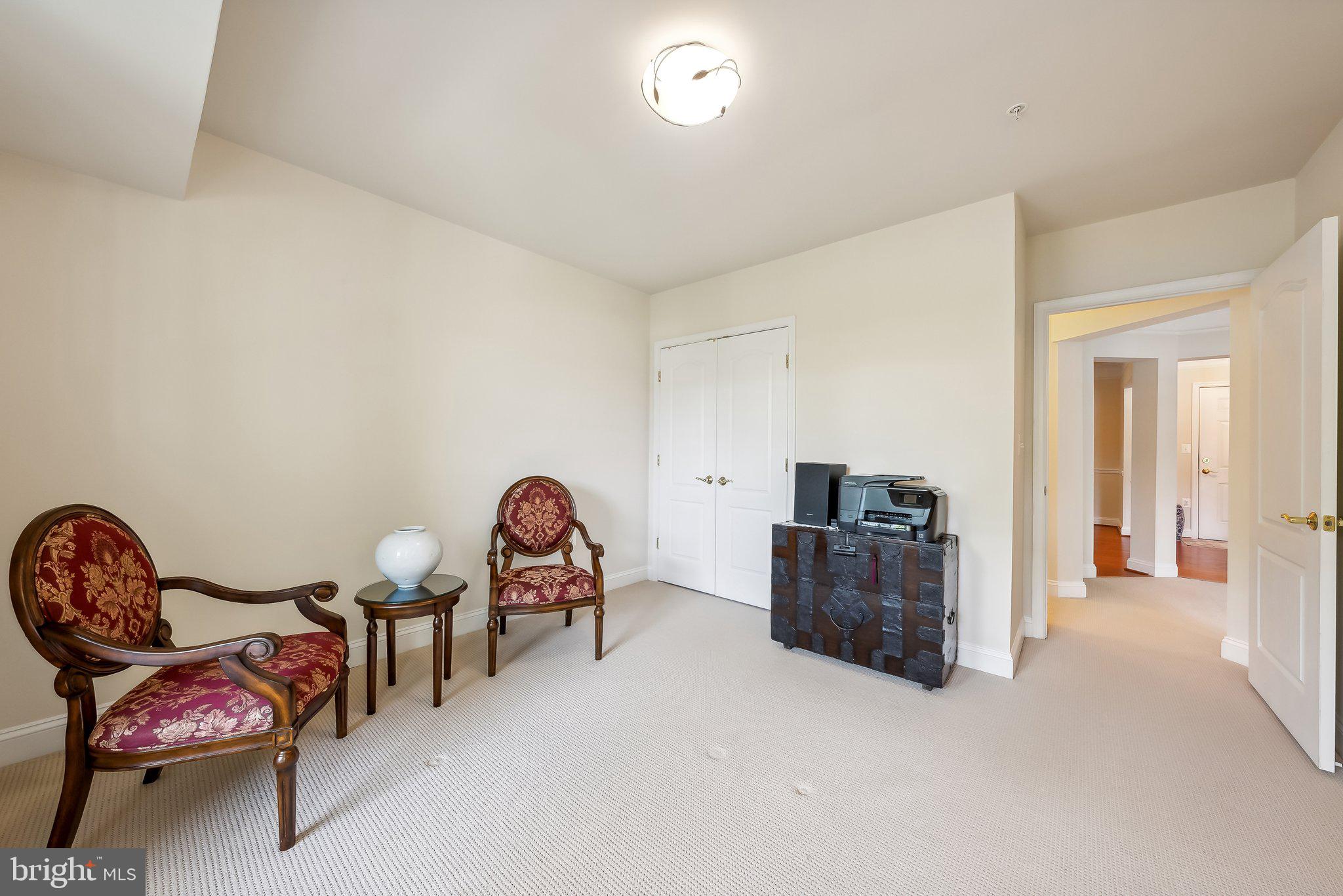 2903 Saintsbury Plz #306