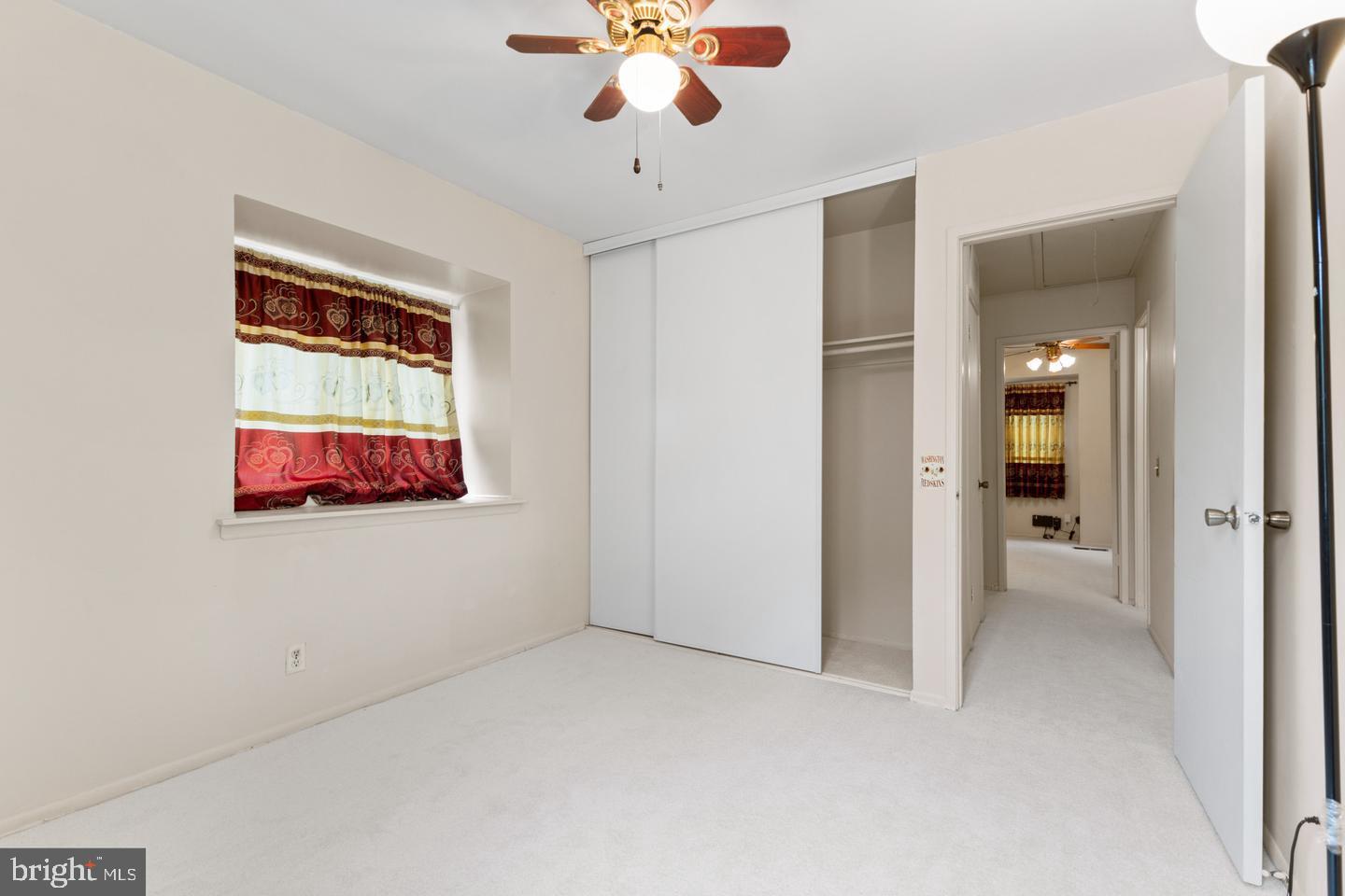 2501 GLENGYLE DR #144
