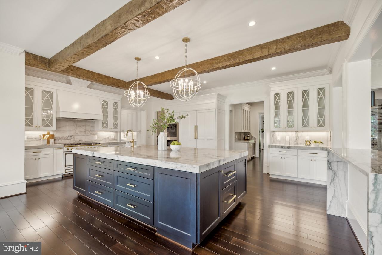 8533 Georgetown Pike