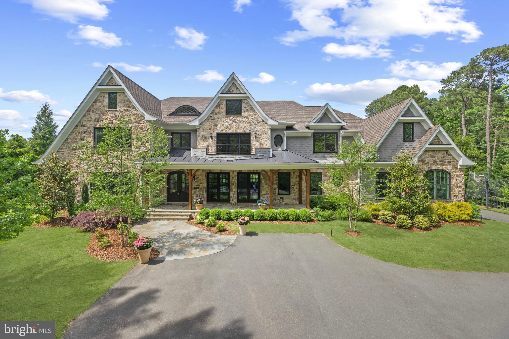 8533 Georgetown Pike