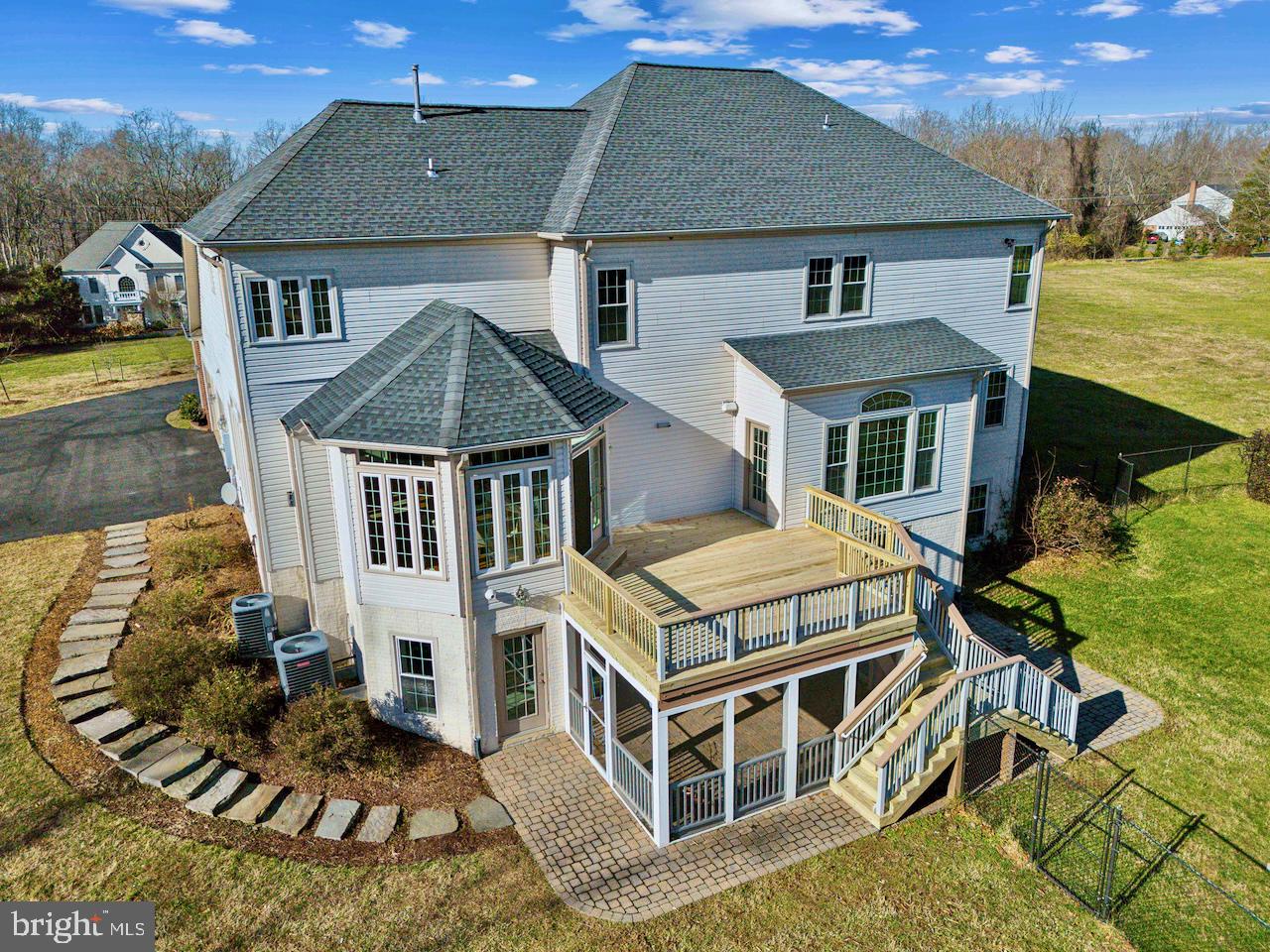 10235 Van Thompson Rd