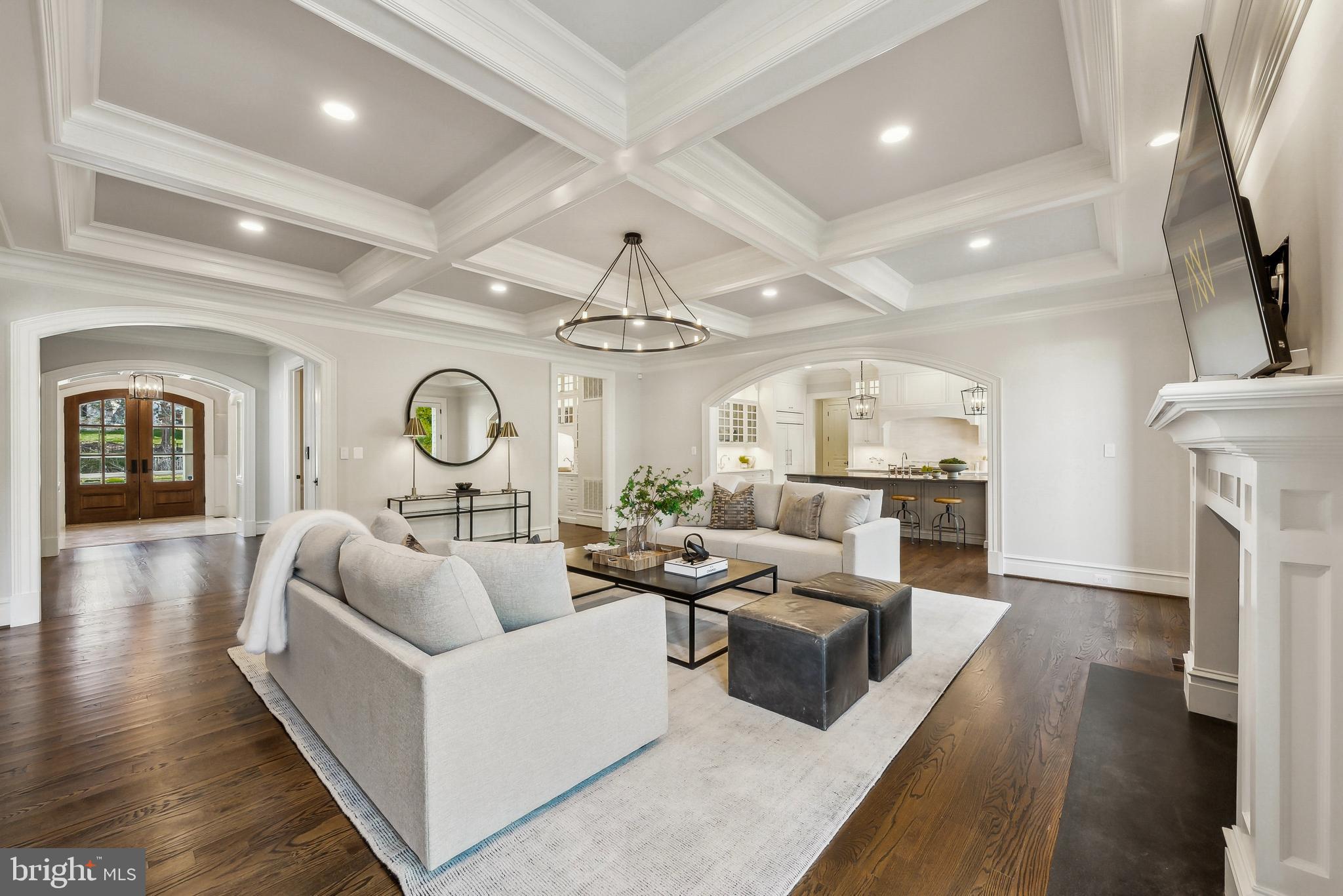 1070 Vista Dr